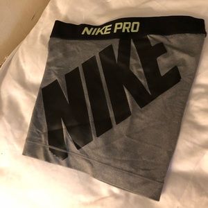 NIKE PRO’s